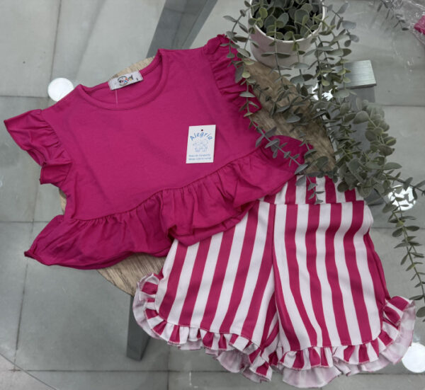Conjunto infantil fuxia