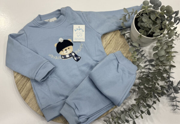 Chandal osito celeste bufanda