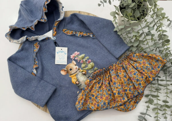 Conjunto sudadera modelo ratoncito