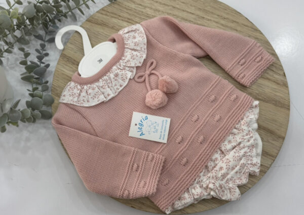 Conjunto lana braguita maquillaje
