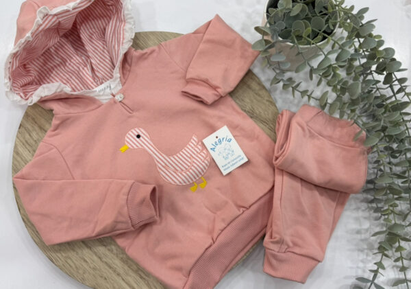 Chandal osito rosa modelo patito gorro