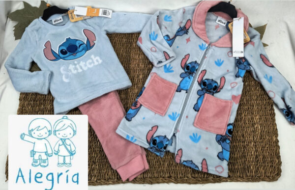 Bata o pijama coralina Stich