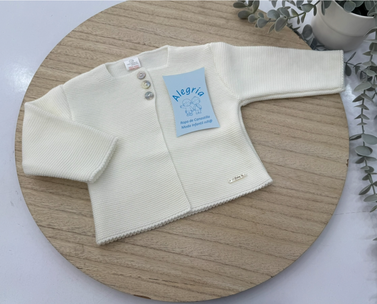 Rebeca lana larga cruda