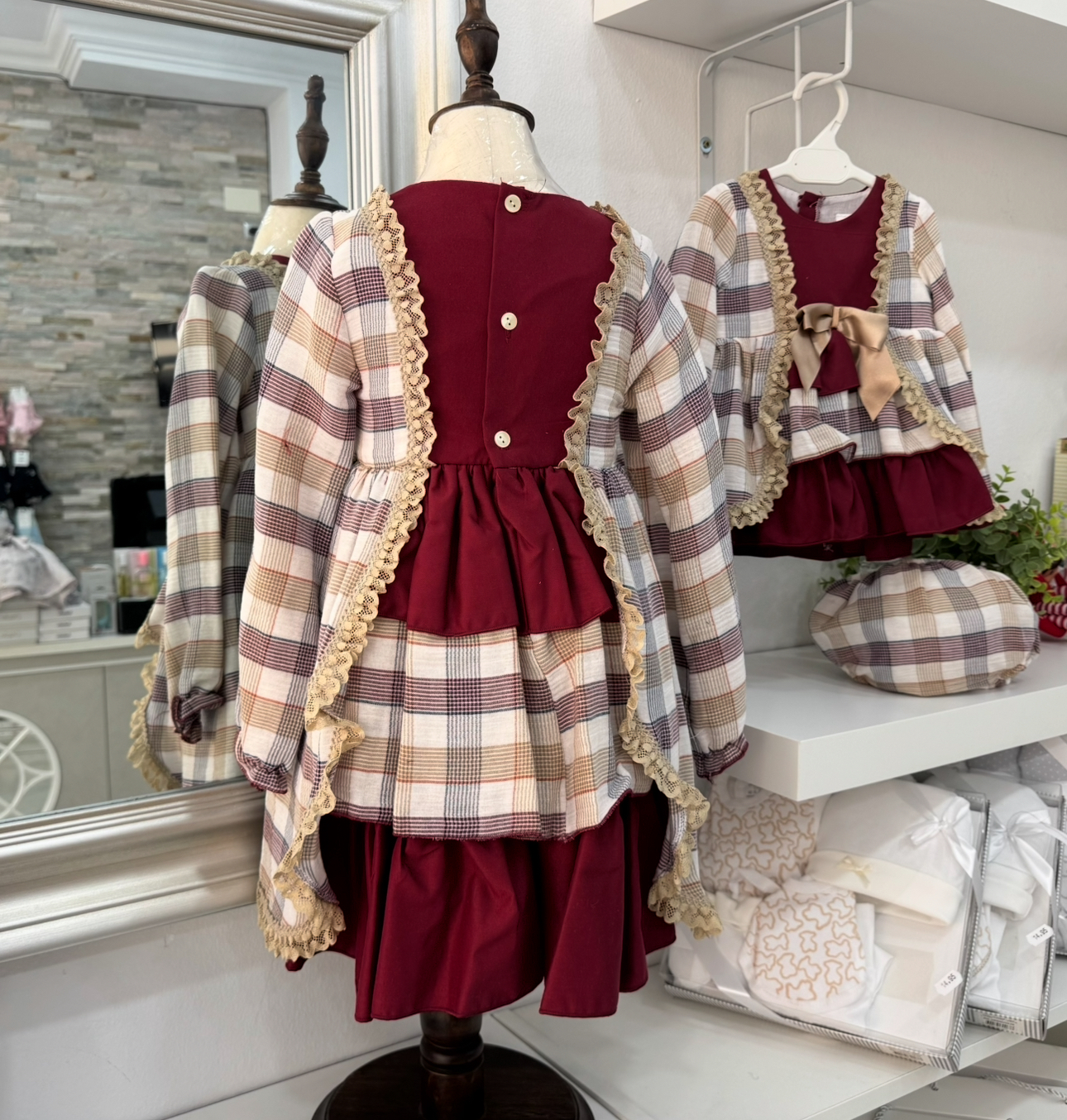 Jesusito modelo volante grana - Imagen 2