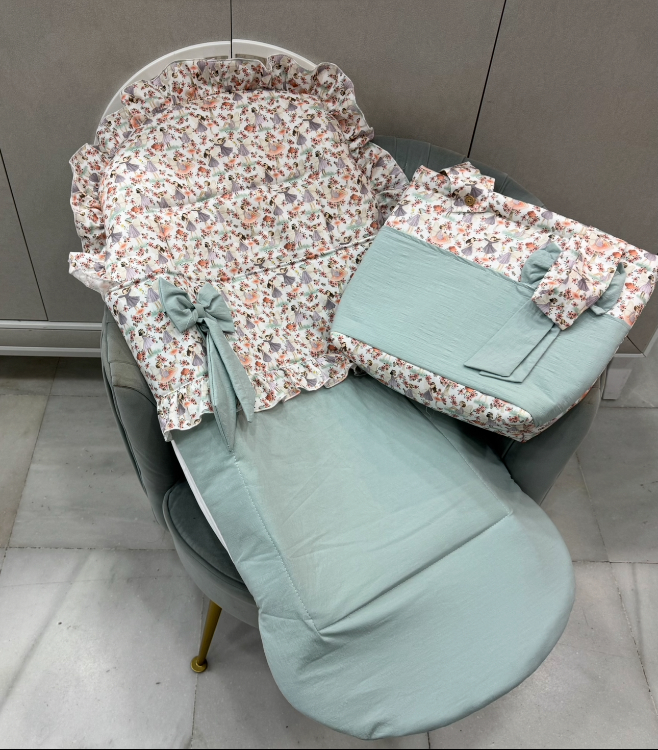 Saco silla universal con bolso modelo hadas