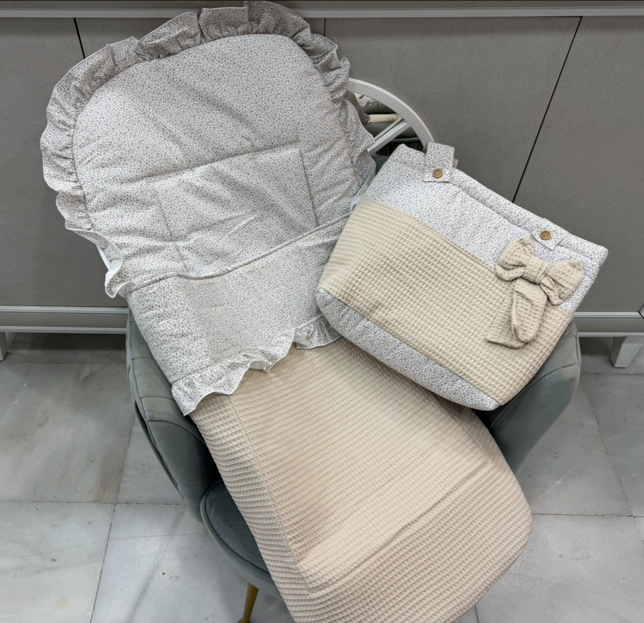 Saco silla universal con bolso modelo wafle arena