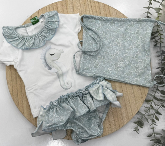 Conjunto baño Vichi modelo caballito de mar niña con Talía